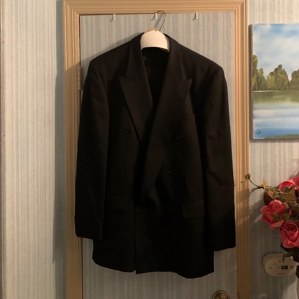 Bachrach Men's 2-piece Suit (like new)